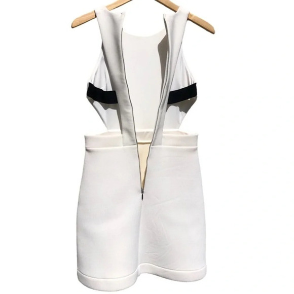 Topshop White Cutout Flowy Dress size 8 - Picture 5 of 8
